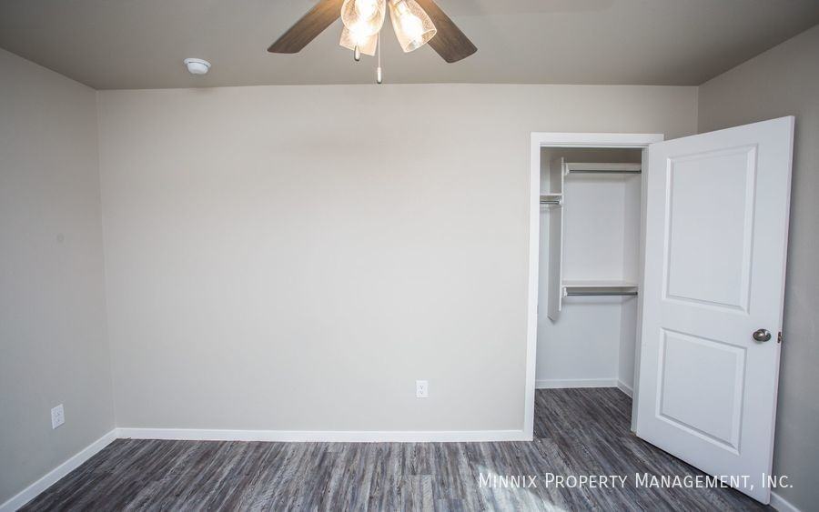 2010 Kirksey Ave - Photo 6 of 42