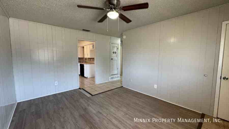 2302 40th St #A - Photo 6 of 20