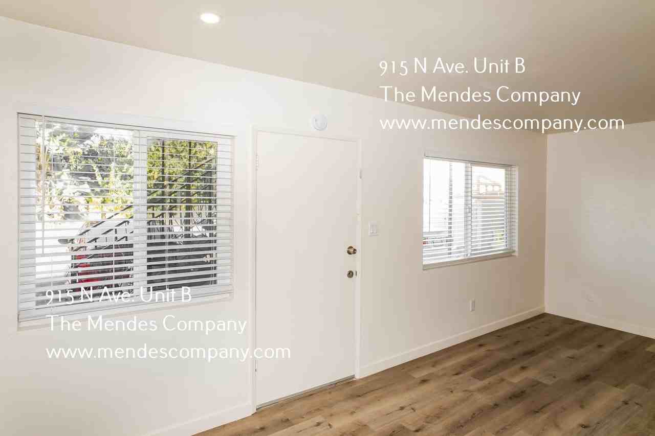 915 N Ave #B - Photo 7 of 11