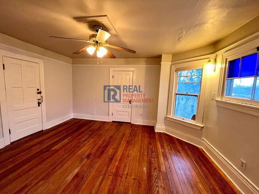 1324 N Nevada Ave #5 - Photo 3 of 10