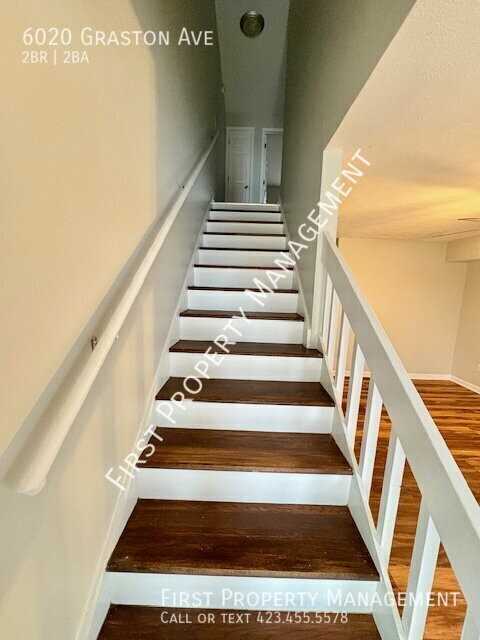 6020 Graston Ave - Photo 4 of 15