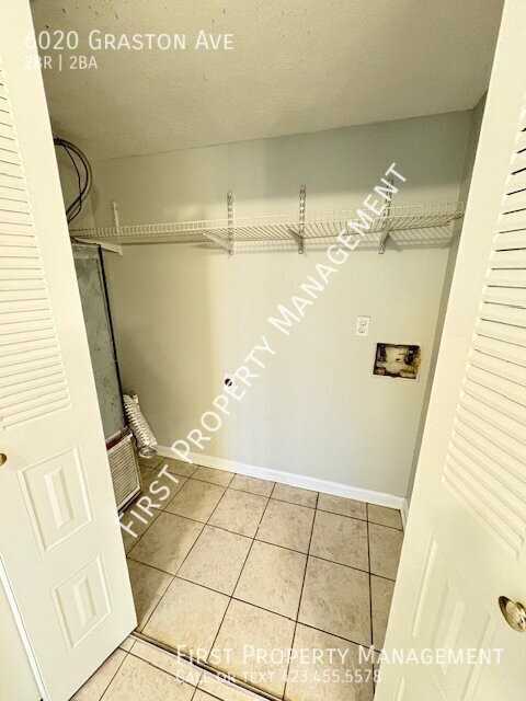 6020 Graston Ave - Photo 6 of 15