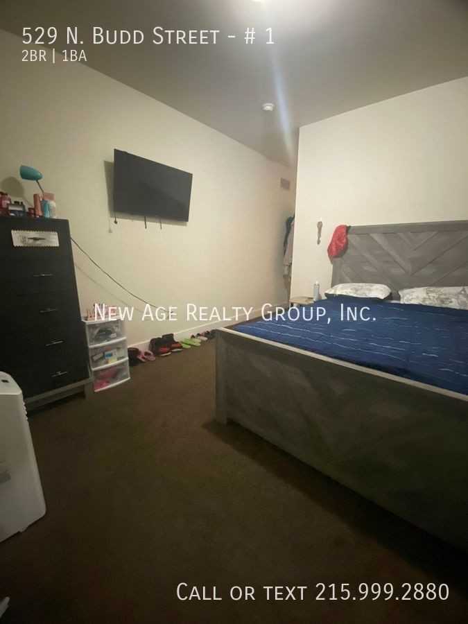 529 N Budd St #1 - Photo 5 of 11