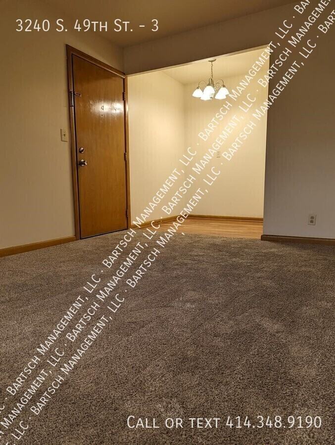 3240 S 49th St #3 - Photo 5 of 6