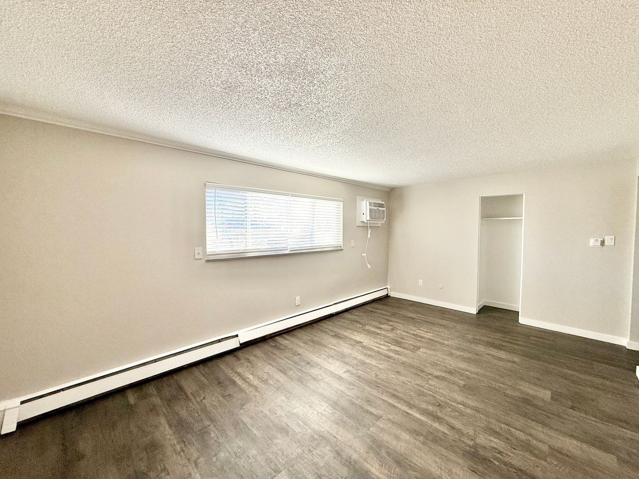 1936 Vinewood Ln #3 - Photo 6 of 21