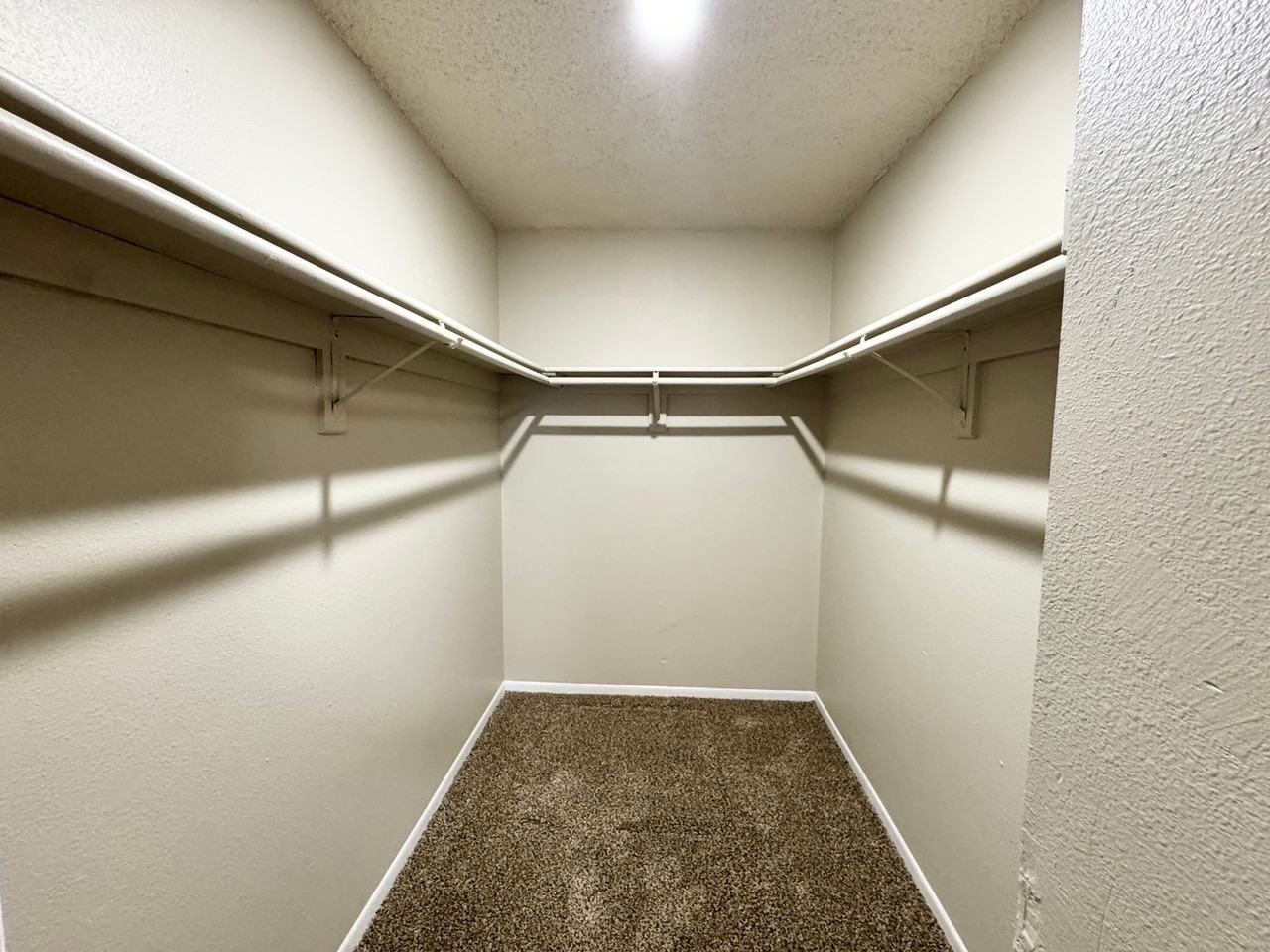 1015 Bennett Ave #1015A - Photo 7 of 19