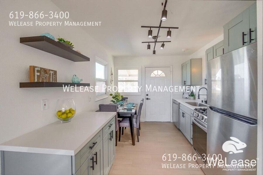 3941 Marine View Ave - Photo 6 of 38