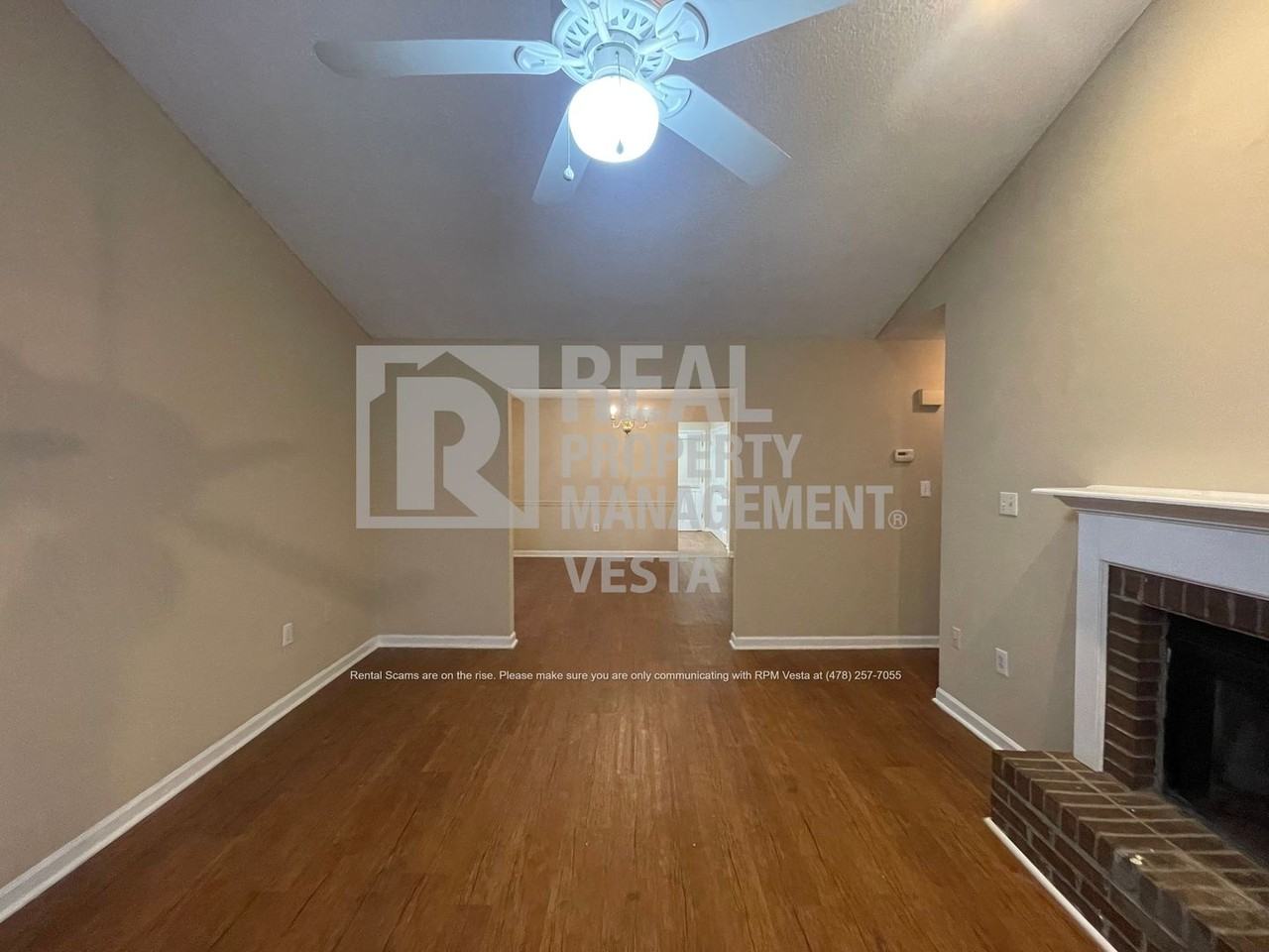 402 Steeplechase - Photo 4 of 16