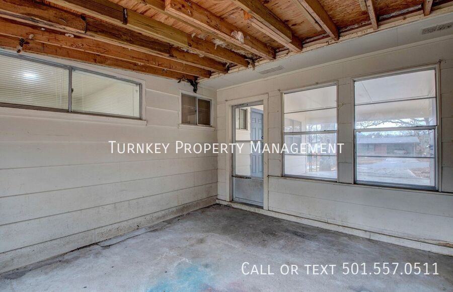 4600 Lynn Ln - Photo 6 of 21