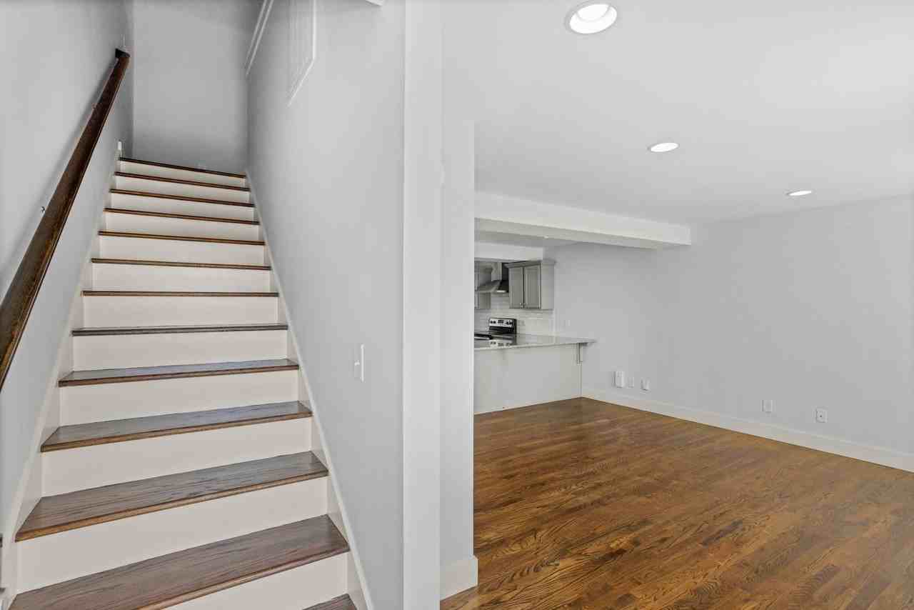 3306 Felicia St - Photo 4 of 29