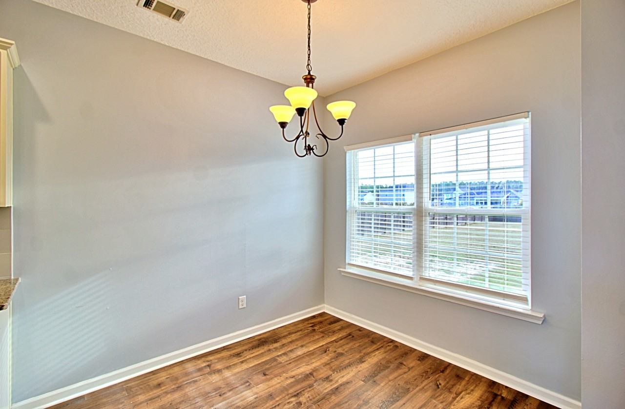 452 Huntington Dr Ne #1 - Photo 6 of 32