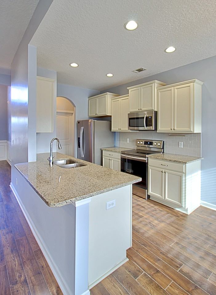 452 Huntington Dr Ne #1 - Photo 7 of 32