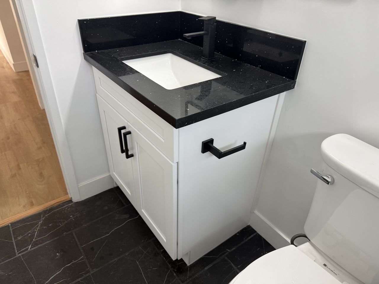 1928 S Mariposa Ave #15 - Photo 5 of 20