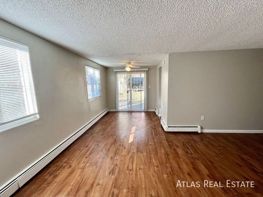 461 El Paso Blvd #G - Photo 4 of 17