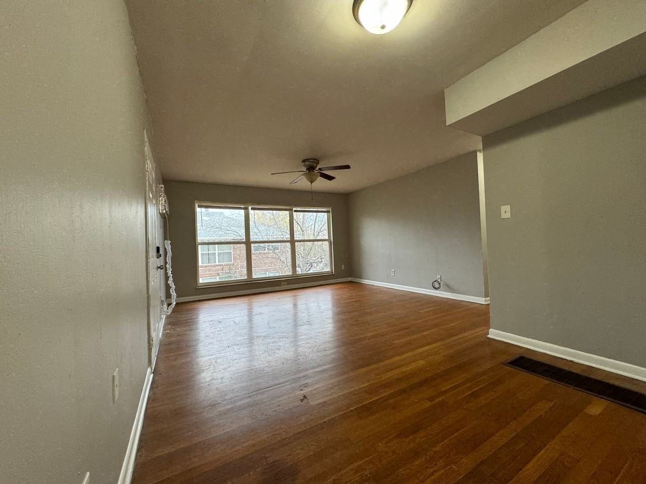 1568 Alexandria Dr #5B - Photo 5 of 15