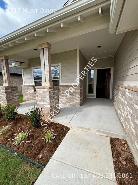 3213 Hunt Dr - Photo 3 of 27