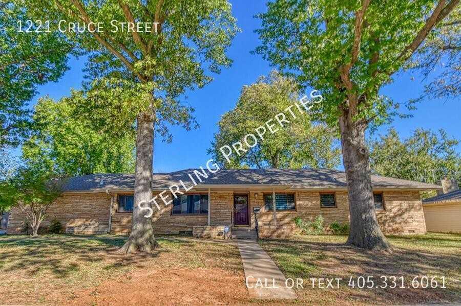 1221 Cruce St - Photo 2 of 50