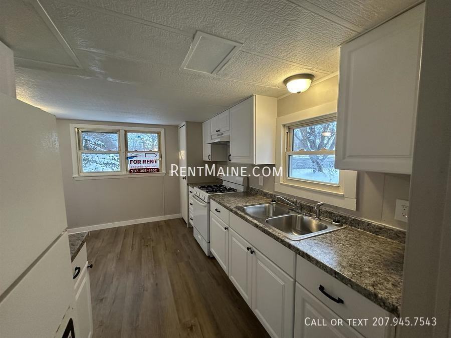 30 Exeter Rd #3 - Photo 3 of 10