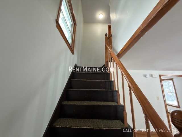 27 Kineo St - Photo 6 of 15