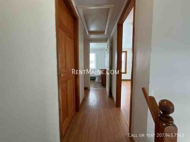 27 Kineo St - Photo 7 of 15