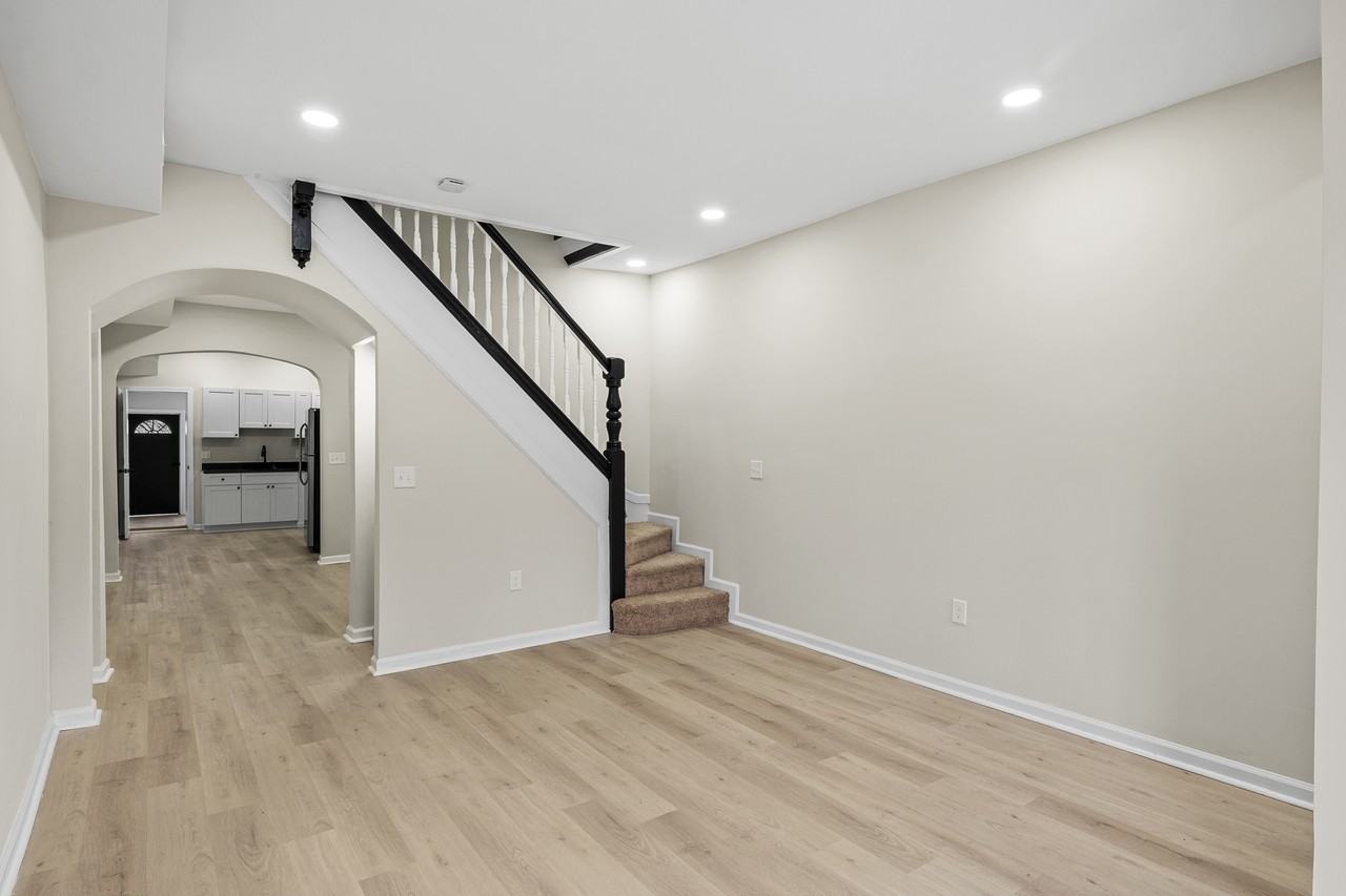 139 N Lakewood Ave #1 - Photo 5 of 31