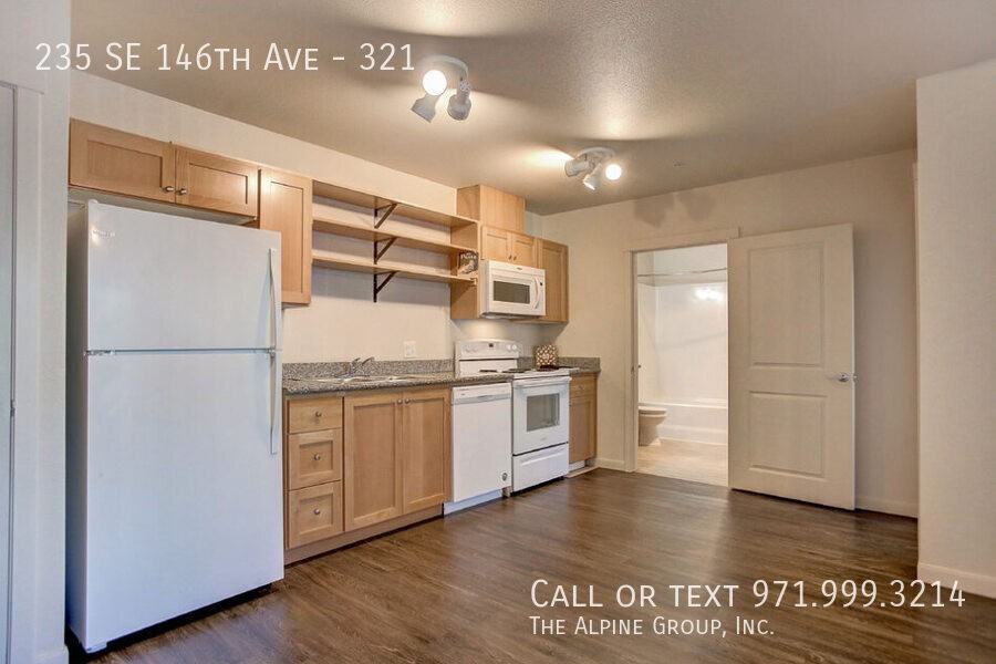 235 Se 146th Ave #321 - Photo 3 of 29