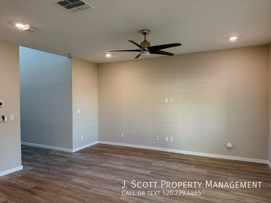 4604 S Park Grove St - Photo 5 of 31