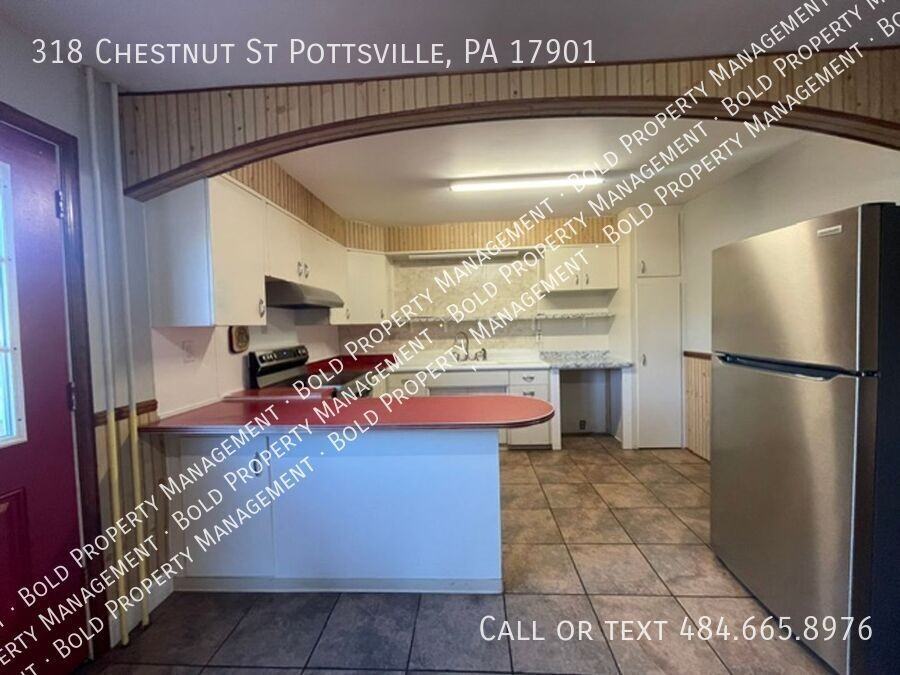 318 Chestnut St - Photo 4 of 14