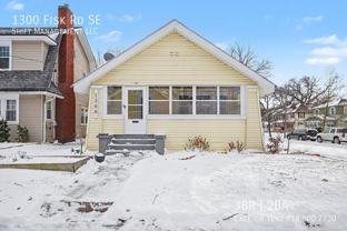 1300 Fisk Rd Se - Photo 1 of 1