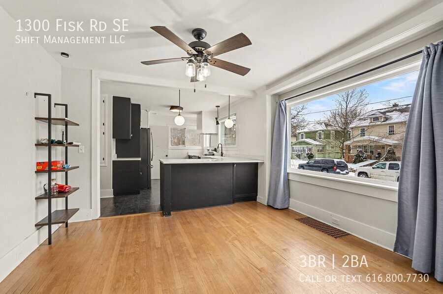 1300 Fisk Rd Se - Photo 6 of 15