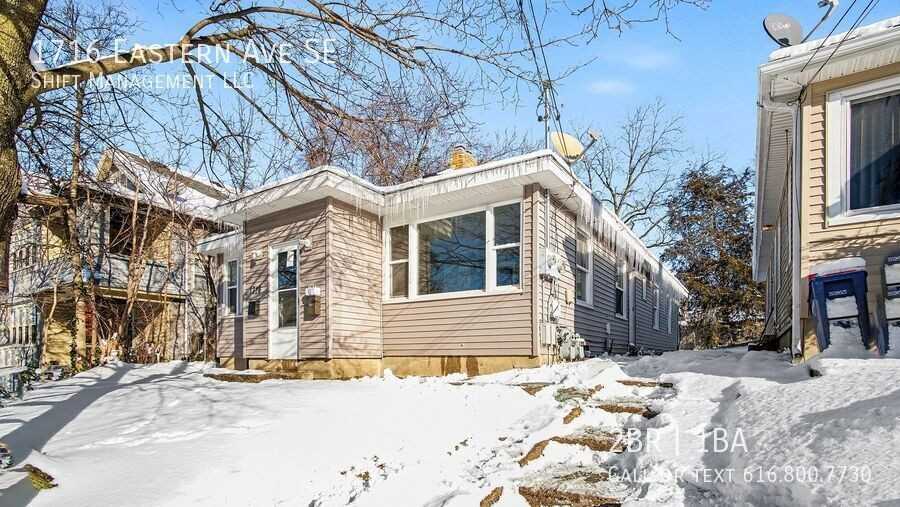 1716 Eastern Ave Se - Photo 2 of 17