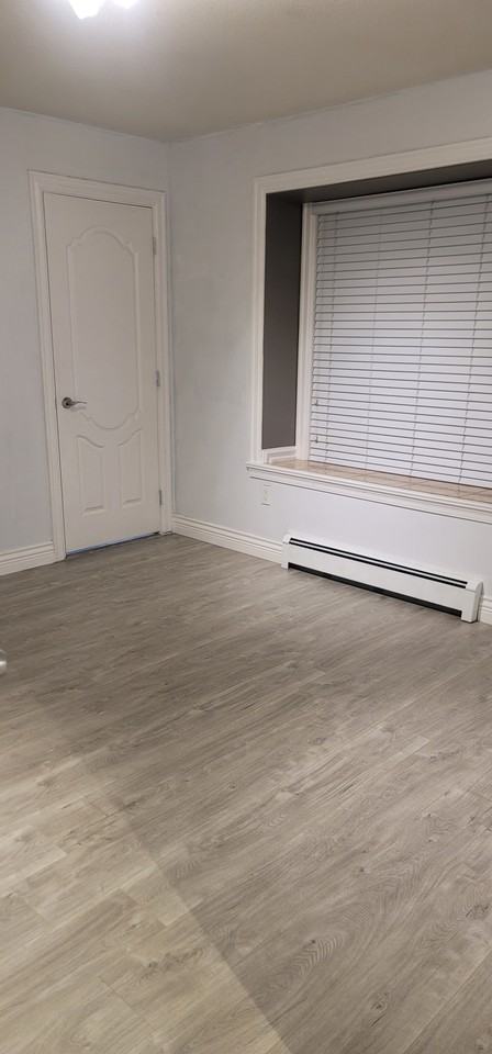 92 Ave & 160 St - Photo 6 of 7