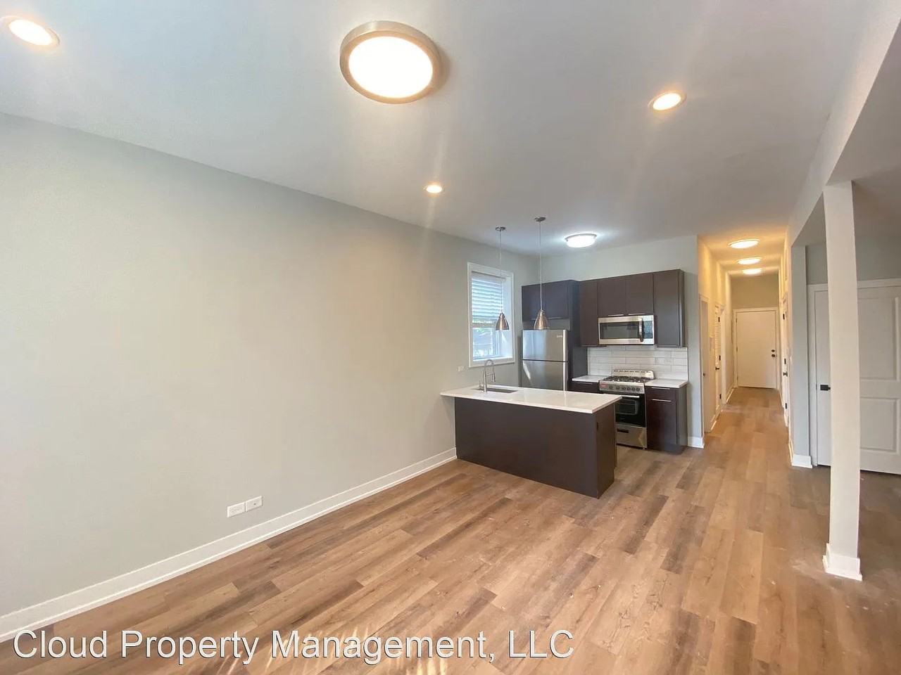 2244 S Sawyer Ave #1 - Photo 3 of 13