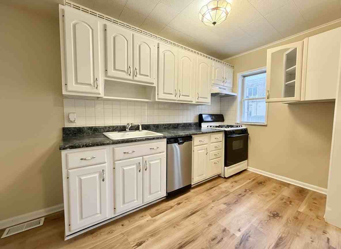 722 Mollbore Ter - Photo 5 of 18