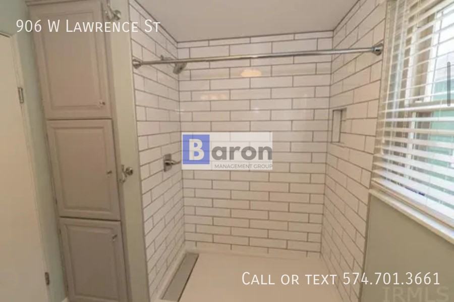 906 W Lawrence St - Photo 2 of 20