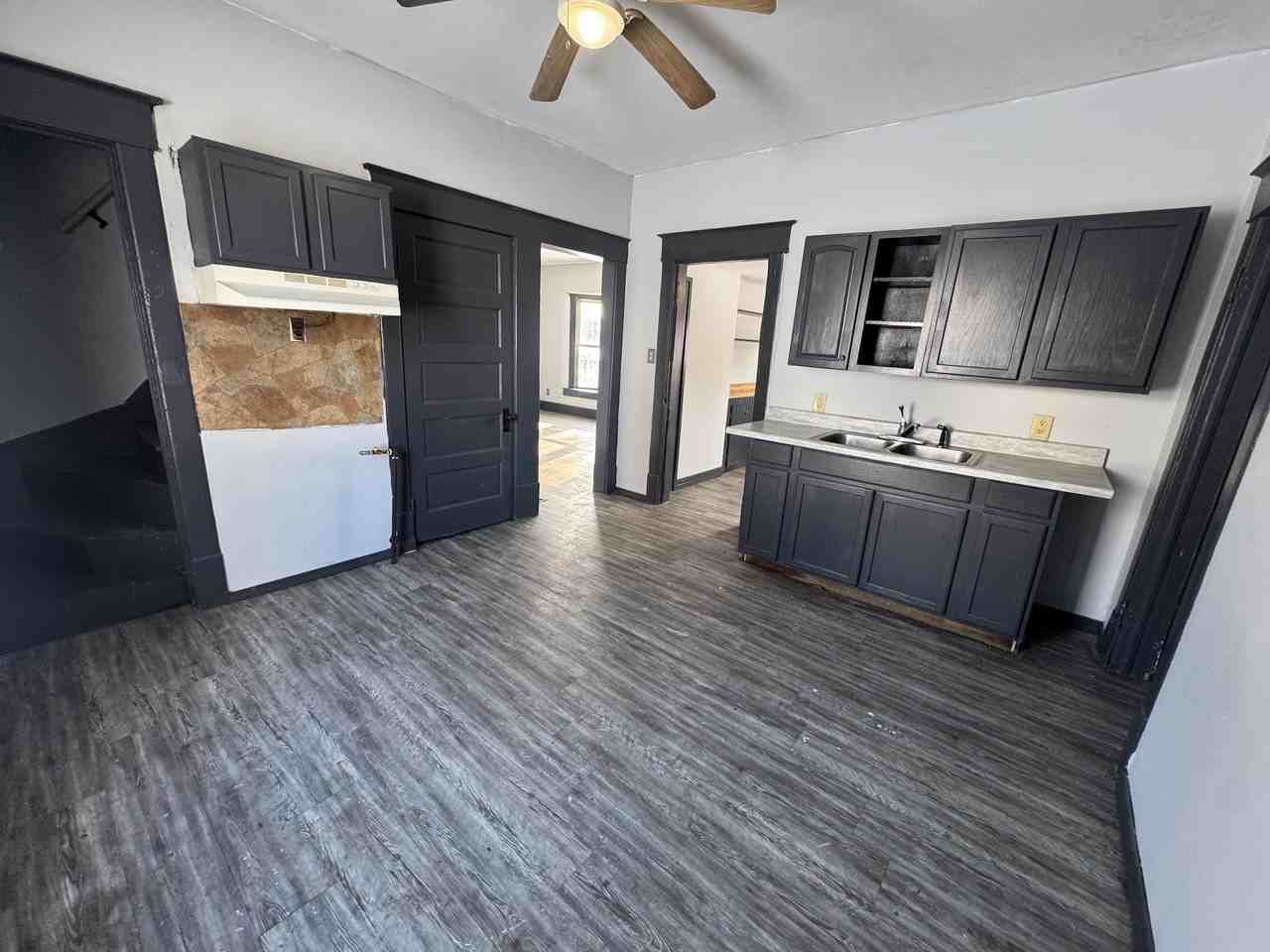 610 Plum St - Photo 3 of 19