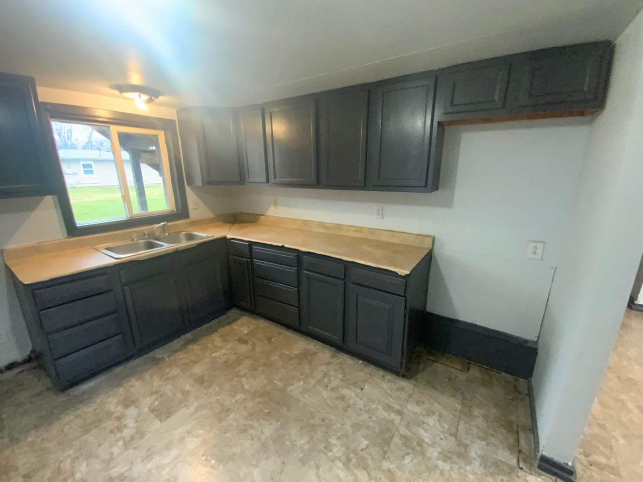 1420 Cleveland Ave Apt E - Photo 2 of 12