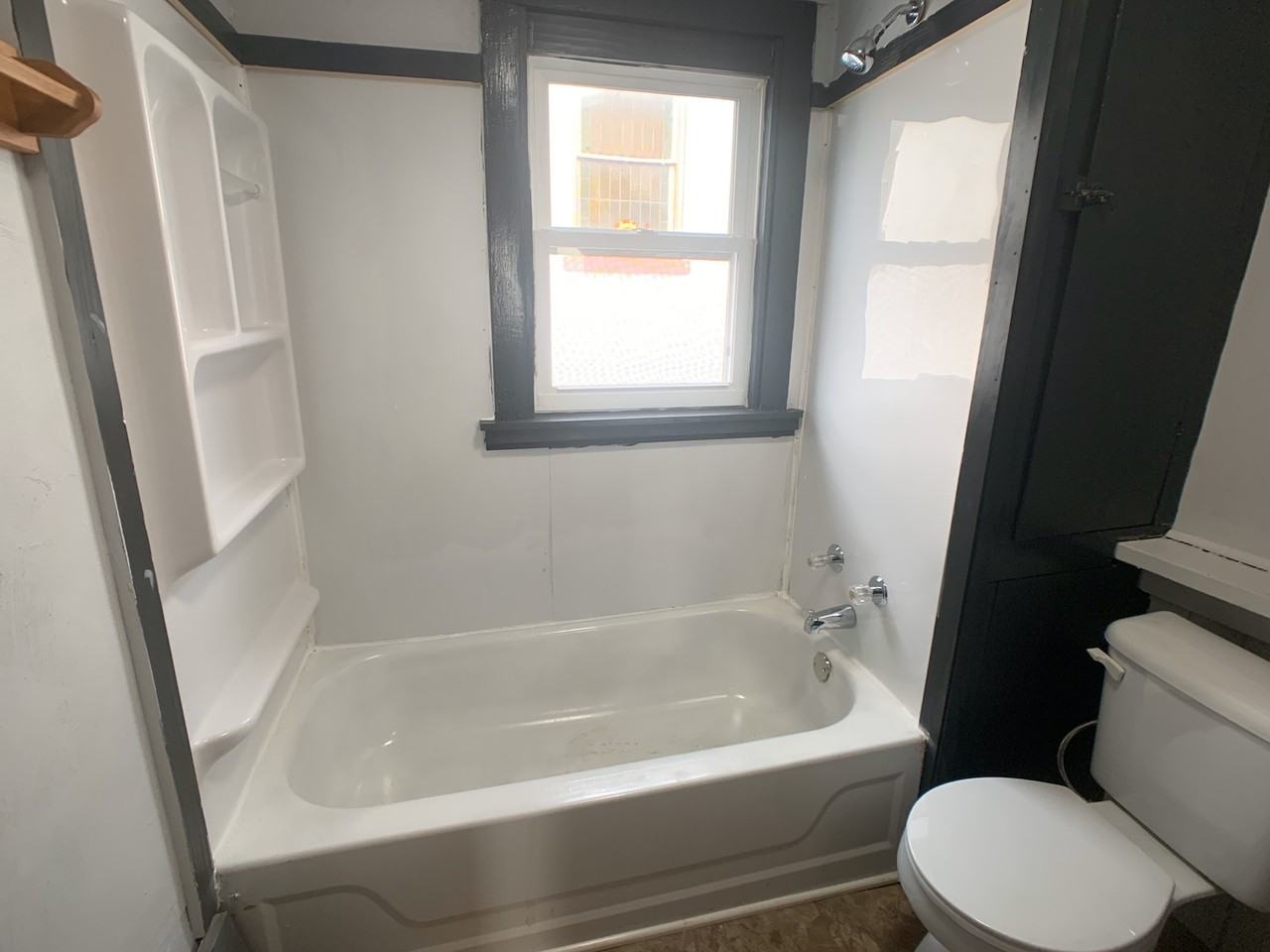 203 S Virginia Ave - Photo 4 of 14