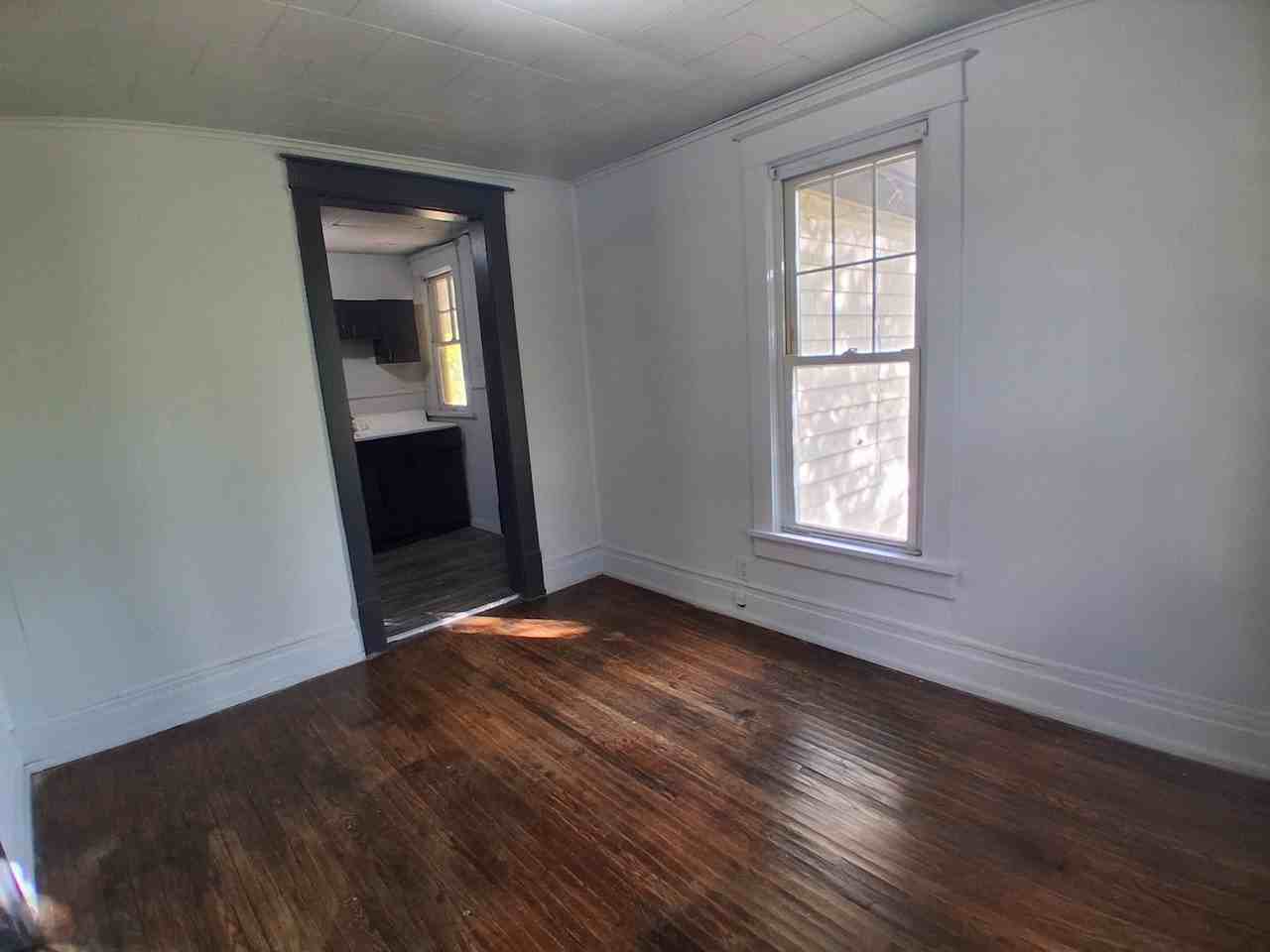 N Collett St - Photo 7 of 15