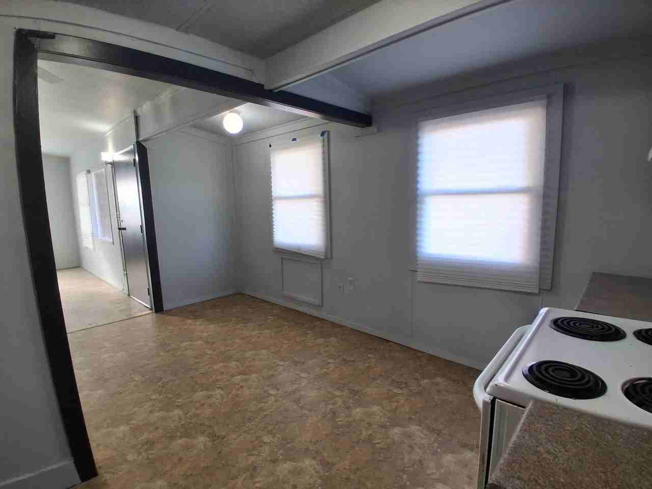 619 Plum St - Photo 3 of 19