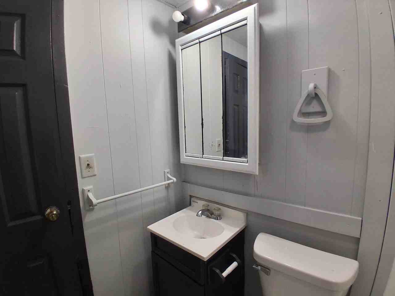 619 Plum St - Photo 5 of 19