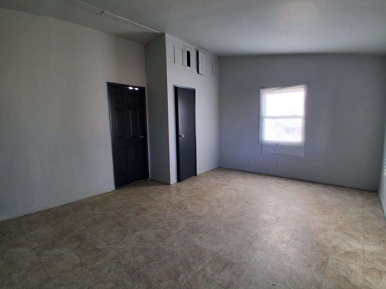 619 Plum St - Photo 6 of 19