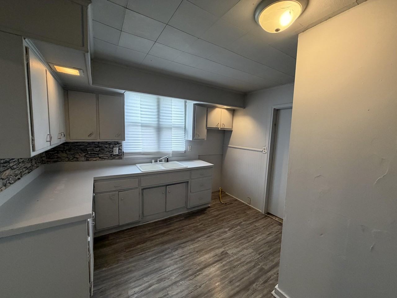 56 Bismark St - Photo 2 of 15