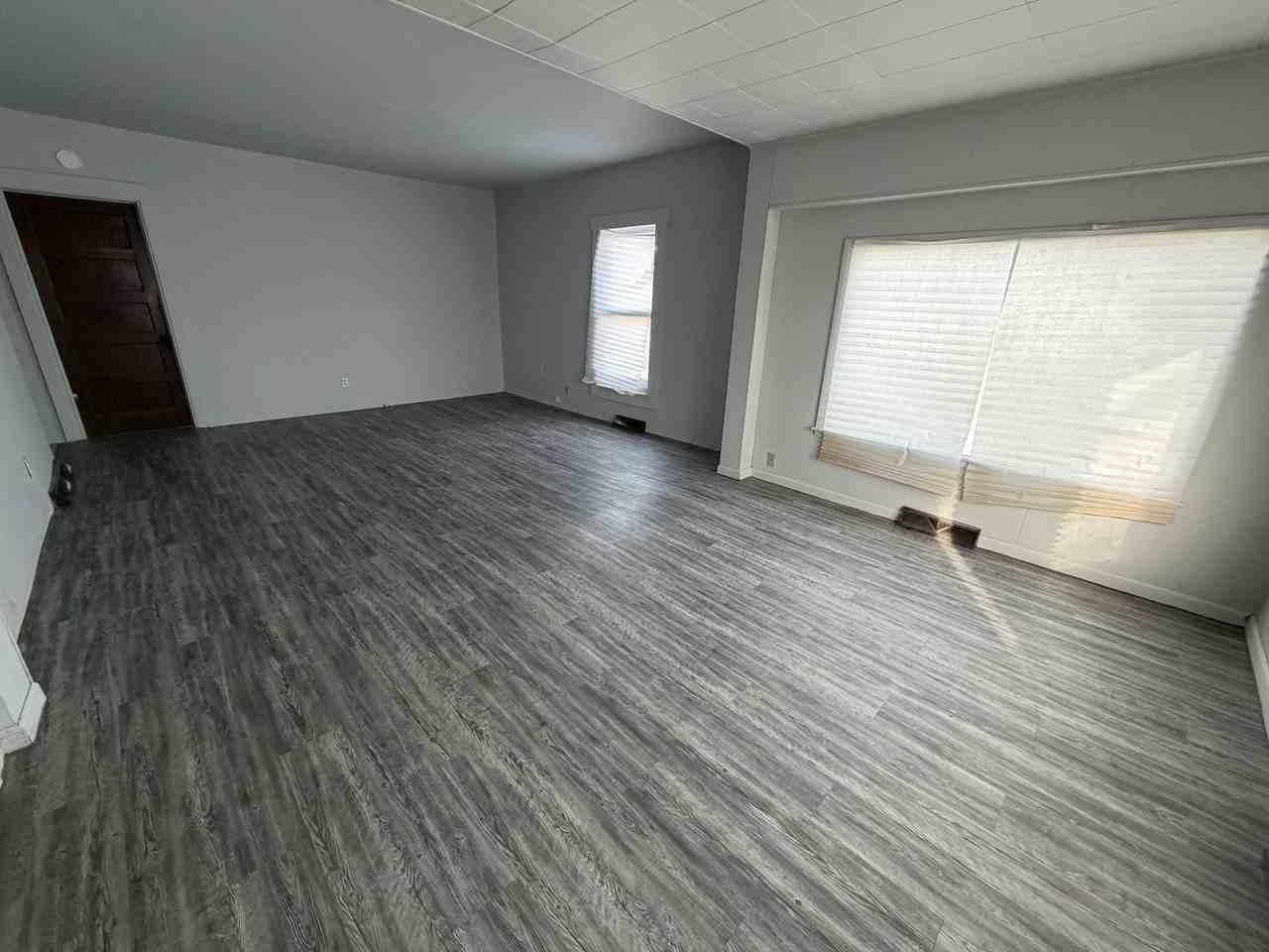 716B Robinson St - Photo 7 of 14