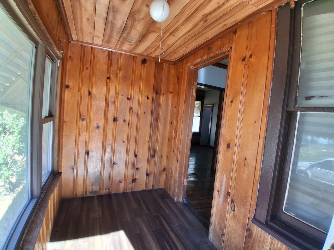 409 Avenue E #A - Photo 6 of 17