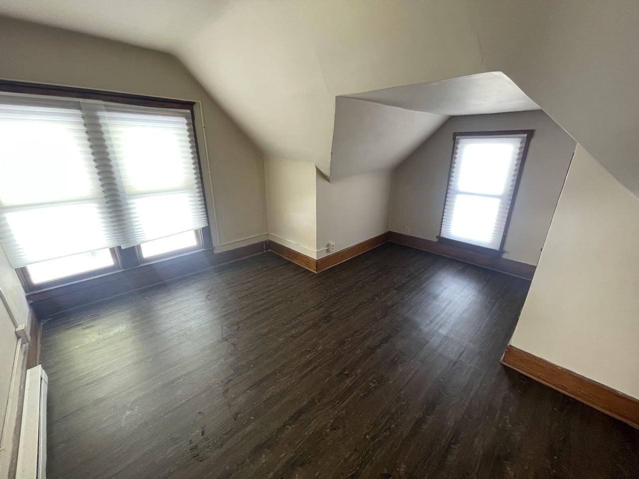 321 Robinson St Apt 2 - Photo 7 of 10