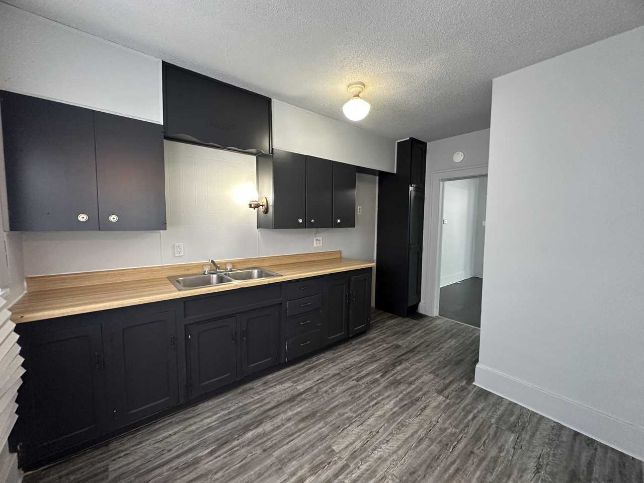 27 S State St #S - Photo 3 of 16