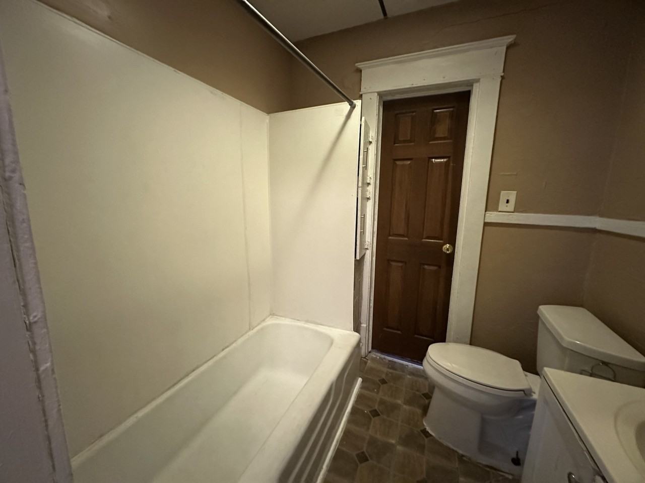 118 S State St #N - Photo 5 of 13