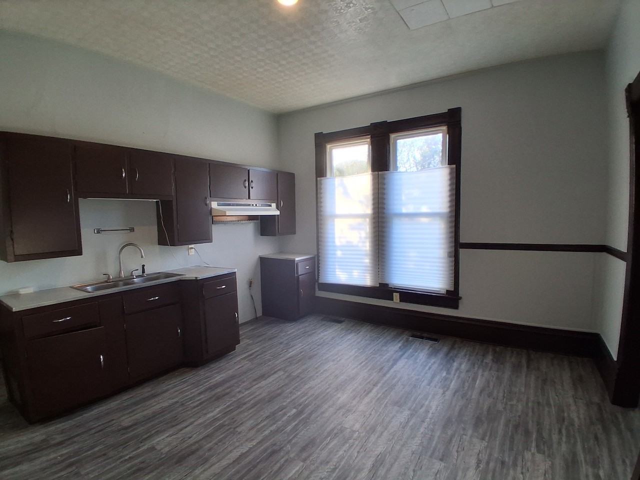 54 Columbus St - Photo 2 of 16