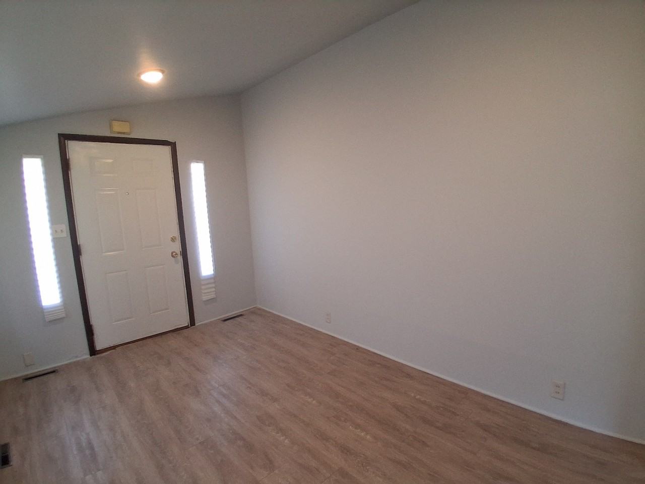 54 Columbus St - Photo 7 of 16